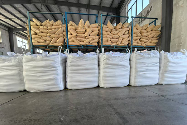 Packaging and boxing process of NTJN polyethylene glycol and anionic surfactant products